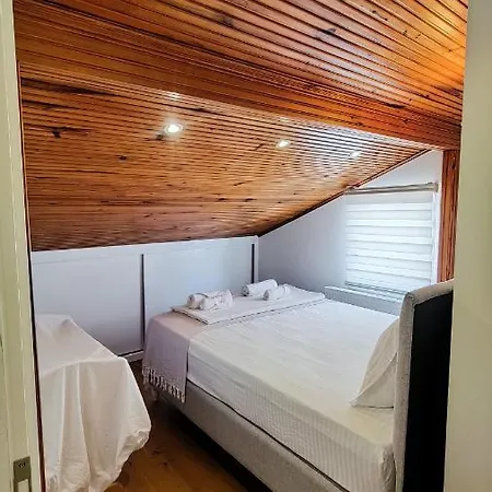Villa Atlas *